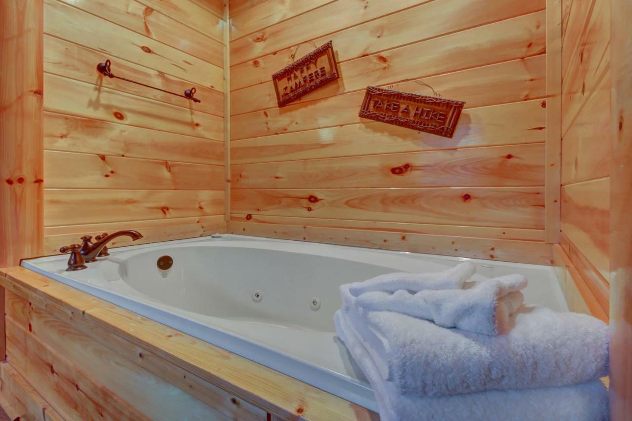 Bearfoot Retreat Villa Waldens Creek Екстериор снимка
